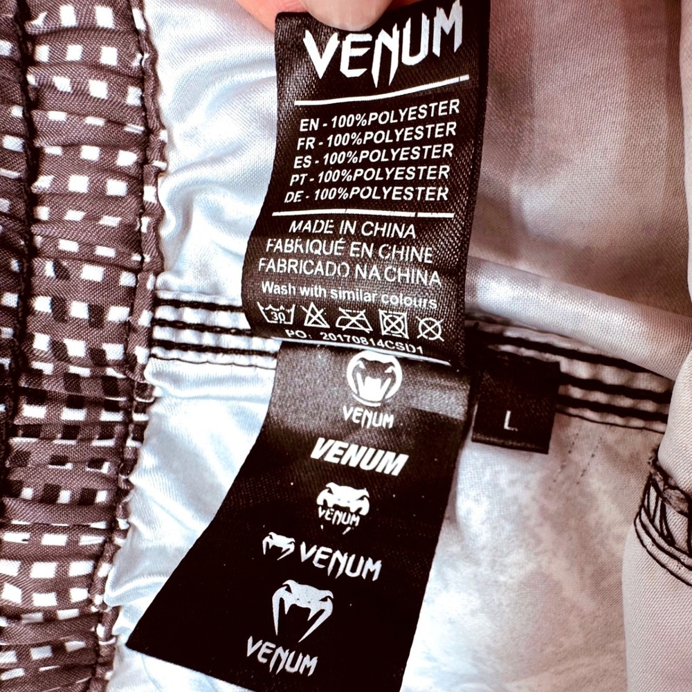 Venum Werewolf MMA Fight Shorts Mens Large Black Red Wolf Graphic Muay Thai BJJ - Picture 6 of 10